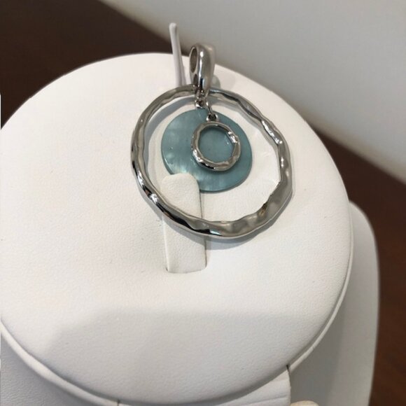 Silver Tone Blue Multi Circular Oval Pendant Pre-Owned. - Picture 3 of 9